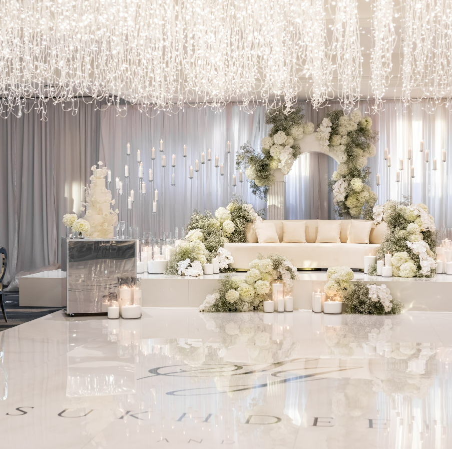 WHITE SUPER GLOSS SEAMLESS FLOOR